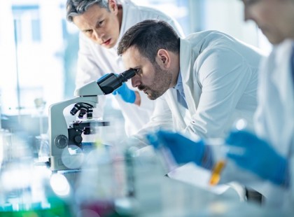 Gyerekek ezt már ne !Pokolian nagy a baj!Közeledik a koronavírus járvány negyedik hulláma