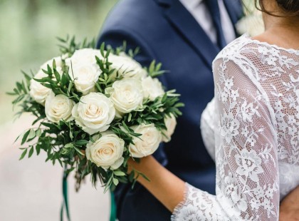 Összeházasodott az RTL Klub álompárja - Megjöttek az esküvői fotók: