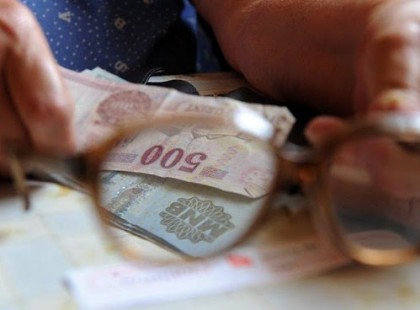 Ez a nyugdíjas néni 2003 óta felírta, hogy mikor mennyit emelkedett a nyugdíj - meglepő következtetést vont le