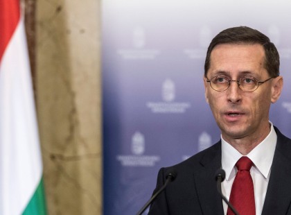 ITT a NAGY bejelentés, amit minden hazai nyugdíjas várt! Pontosan EKKORA összegre hízhat jövőre a nyugdíj: - Kedves nyugdíjasok, mit szólnak hozzá?