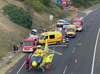 Borzalmas autóbaleset történt !Rohammentő és mentőhelikopter is érkezett a helyszínre, ám egy 1 éves gyermek életét már nem lehetett megmenteni!