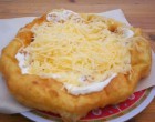 Mennyeien ropogós lángos csupán pár perc alatt