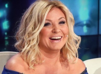 Erre AZTÁN TÉNYLEG nem számítottunk:Liptai Claudiánál hatalmas a boldogság!!!Megmutatta Liptai Claudia, hogy kerekedik a babapocakja!