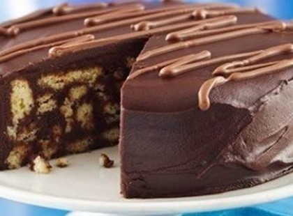 Sütés nélkül elkészíthető és csupán vaj, tejszín, keksz és csokoládé kell hozzá, mégis olyan ízletes nyalánkság, mintha jó tündér sütötte volna