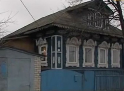 Elköltözött a házából, a kisbabáját viszont otthagyta meghalni. Évek múlva visszamerészkedett, de alig hitte, amit ott látott