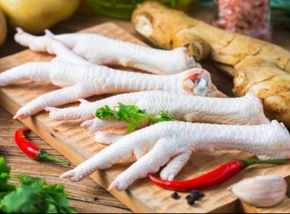 Ezt teszi az emberi testtel a csirkeláb fogyasztása!