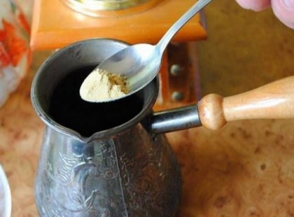 Ezt keverd a reggeli kávédhoz! Beindítja a zsírégetést, és egész nap hat!