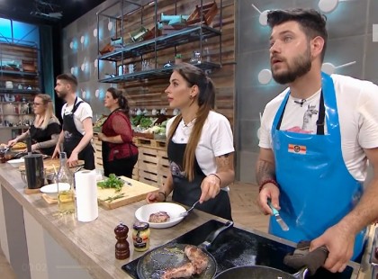 Elgurult a gyógyszere !Úgy őrjöngött a TV2 séfje, hogy mindenki megdermedt a stúdióban!Itt a videó ,nézd meg míg le nem törlik !