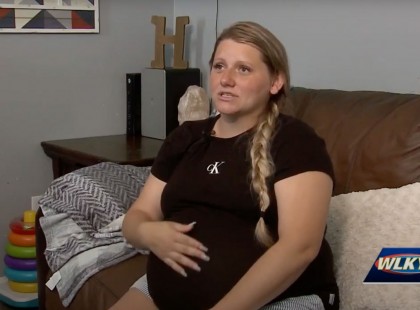 A kismamának szörnyű gyanúja támad az ultrahang felvétel láttán.. Amit az orvos holtsápadt arccal kinyög, az teljesen összetöri a nőt