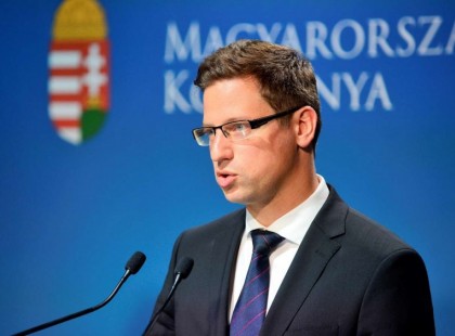 Na neeee....Nagyon rossz hírt közölt dr. Rusvai: visszatérhet a kötelező maszkviselés, már nincs is olyan messze az időpontja - Videó