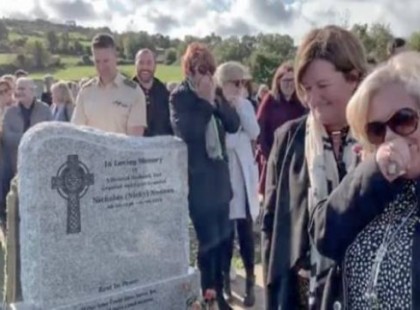 Meghalt a nagypapa, de a temetésen mindenki szakadt a nevetéstől – Ha megtudod miért, nem hiszel a szemednek!