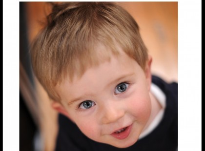 Gyász:Megölte a 2éves kisfiát ez a magyar 