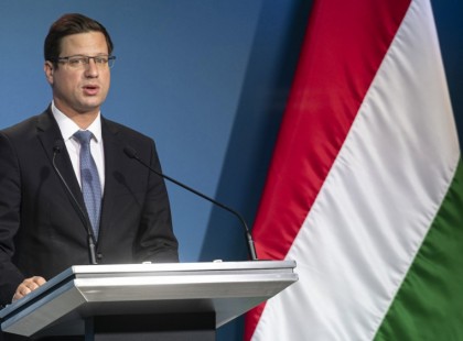 KESERŰ FORDULATOT vett a járvány! ÚJRA JÖN A KIJÁRÁSI KORLÁTOZÁS ÉS VÁSÁRLÁSI IDŐSÁV!?