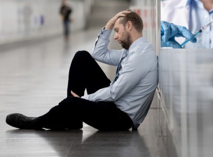 Ha nem oltatod magad ki vagy rúgva! Munkajogász KITÁLALT !! : Azonnal ki lehet rúgni azt, aki nem oltatja be magát