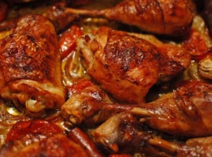 Mióta ezt a szószt használom, a gyerekeim pillanatok alatt elkapkodják ezt a csirkét. Olyan mennyiséget kell csinálnom belőle, hogy a hentes a sarokról előre köszön!