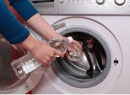 A szomszédom ruhái mindig patyolat tiszták és selymesen puhák! Kipróbáltam a módszerét, és eddig nem találtam nála pöpecebbet