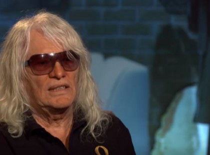 Rendkívüli közleményt adott ki az Omega Kóbor János állapotáról!