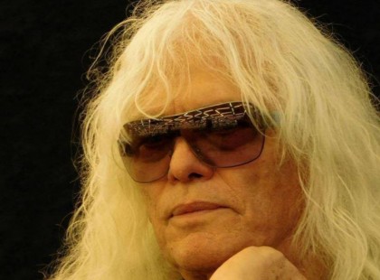 Kóbor János nagy súlyos állapotban van !Ez az utolsó kívánsága .