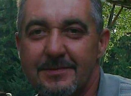 Szülinapra készültek, halotti tor lett belőle, miután Tamást haza zavarták az orvosok, hogy játsza az eszét. 2 gyermeket hagyott hátra