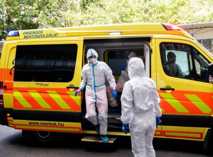 A hétvégén lett rosszul a szomszédom! Azonnal kihívtuk a mentőket! Hirtelen nem találtuk meg a TAJ kártyáját, amire elképesztő dolgot válaszoltak