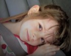 Meghalt ez a tündéri kislány - 3 nappal a halála után édesanyja üzeneteket talál a fiókban