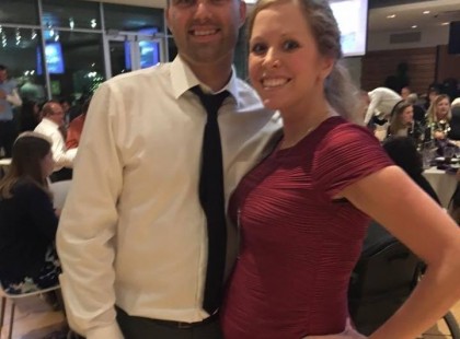 Az anya MÁSFÉL NAPIG vajúdik, mire életet ad a kislányának. Aztán az orvos betekint a lába közé, és elnémul: