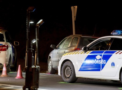 Kedves ismerősök akik karácsony alkalmával hóembert építenek az udvarukra, azok jobb ha ezt tudják!