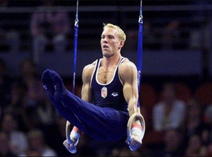 Mindenki aki bántani meri Szilvesztert, az most jól figyeljen ide..