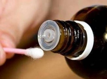 Minden lakásban ott kéne lennie ENNEK a filléres olajnak: viszlát herpesz, pattanások, ráncok, fertőzés! (részletek a cikkben)