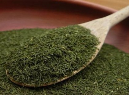 Ez a növény még a fokhagymánál is hatásosabb – Csökkenti a vérnyomást és csodát művel a vércukorral!