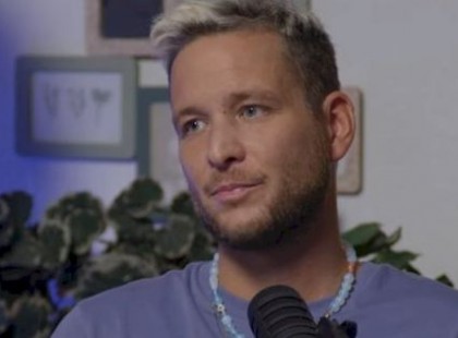 ÉG ÖNNEL MŰVÉSZÚR! Istenes Bencétől kell búcsúznunk….