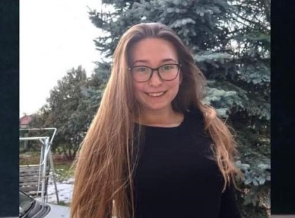 Meghalt a 21 éves Kira, aki végig dolgozva a Karácsonyt, pizzát hordott házhoz, és súlyos baleset érte..