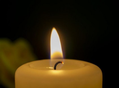 Rettenetes tragédia történt!az egykori szépségkirálynő férje 6 éves kislányukkal a karjaiban ugrott a vonat elé