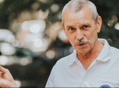 Dr Rusvai Miklós : Nem ért egyet az oltási igazolvánnyal, a betegség nagyobb védelmet ad, mint az oltás