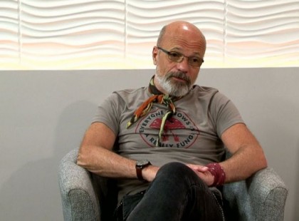 ZACHER Gábor durván ÜZENT AZ OLTÁSELLENESEKNEK! De nem azt, amire számítottunk...