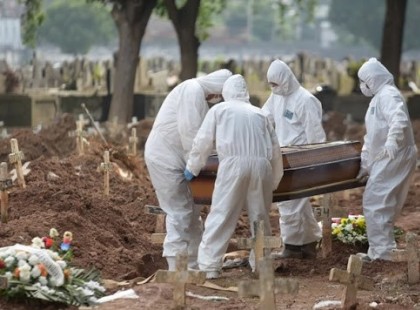 Ez történik a koronavírusban elhunytakkal Magyarországon azaz, így temetik el őket..