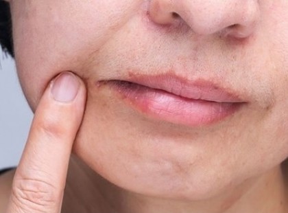 9 jel, ami arra utal, hogy egy nő nagyon nem ad magára