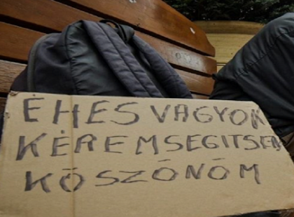 Ma feljött a szomszéd, hogy hangosan mászik az 1 éves kisfiam. Ezt a meglepetést kapta!