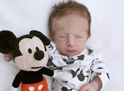 Sajgó szívvel tudatjuk, hogy meghalt Patrik a mentőben akiért az egész ország szorított! .. Isten Veled Patrik!