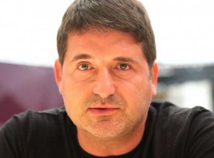 „Napról napra élünk„ – megszólalt Hajdú Péter a kisfia születés után