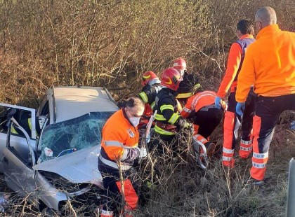 Borzalmas baleset történt: meghalt egy 11 hónapos kisbaba és szülei