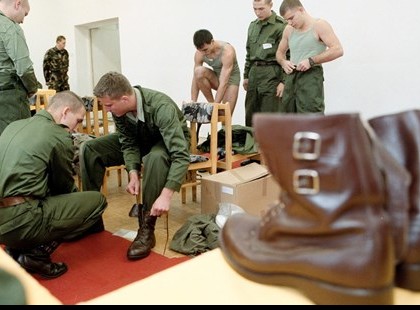 1 perce érkezett a döbbenetes bejelentés: „Minden magyar állampolgár köteles a haza védelmére!” - Hadkötelezettség, sorozás: EZ várhat ránk hamarosan?!