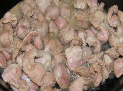 Amiről szinte senki nem tud: ez történik a szervezeteddel, ha csirkezúzát eszel