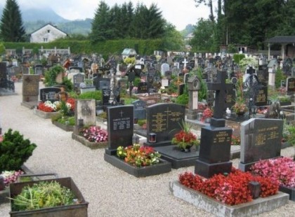 Figyelem! Változás jön minden sírhely megváltásánál, urnahelyek megváltásánál, parcellák megváltásánál! Minden családot érint! Ezek a változások jönnek >>>