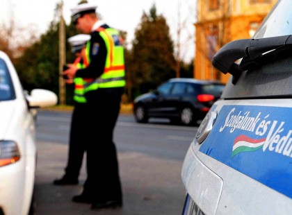 FIGYELEM! FONTOS HÍRT JELENTETT BE A RENDŐRSÉG! VÁLTOZIK AZ IGAZOLTATÁS, A KÖZÚTI ELLENŐRZÉS! NAGYON FONTOS, HOGY TUDJ RÓLA, MERT NAGY MEGLEPETÉS ÉRHET!