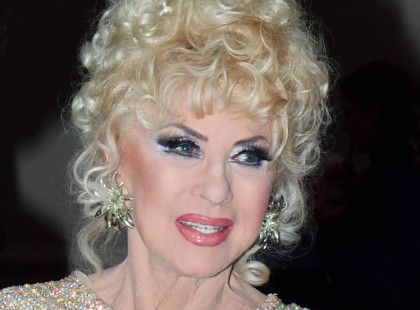 Balesetet okozott a 81 éves Medveczky Ilona.. egyesek szerint el kéne venni tőle a jogosítványát