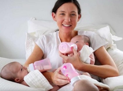 Hármas ikrei születtek. Amikor 7 év múlva visszament az orvoshoz, sokkoló hírt közöltek vele…