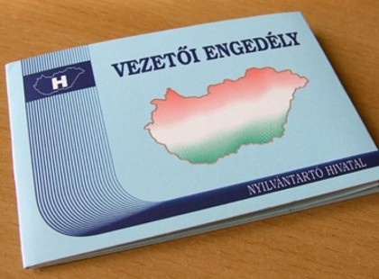 ÚJABB szigorítás jön a jogosítványnál! MINDEN meglévő jogosítványt is érint! Kössétek fel a nadrágot, mert nem csak a jogosíttvány szigorodik, de olyan büntetések is jönnek, amilyet mi magyraok még nem láttunk!