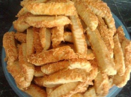 Sajtos rúd – Nagyon egyszerű, olcsó kínálnivaló, ha vendéget vársz!Itt a recept!