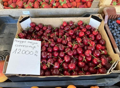 Ma a piacon jártam, és cseresznyét akartam venni.. a szemem majd kiesett a helyéről, mikor ezt megláttam